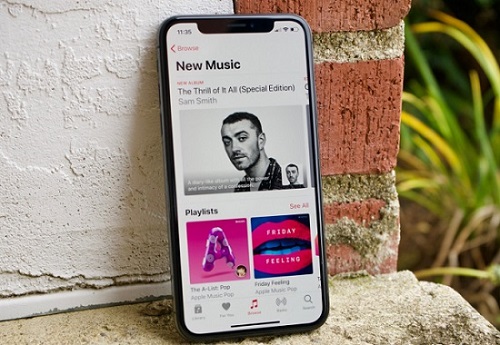 listen to apple music offline